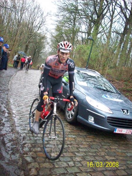 4eme course 16/03 Deinze - Ypres    simon==) chute 